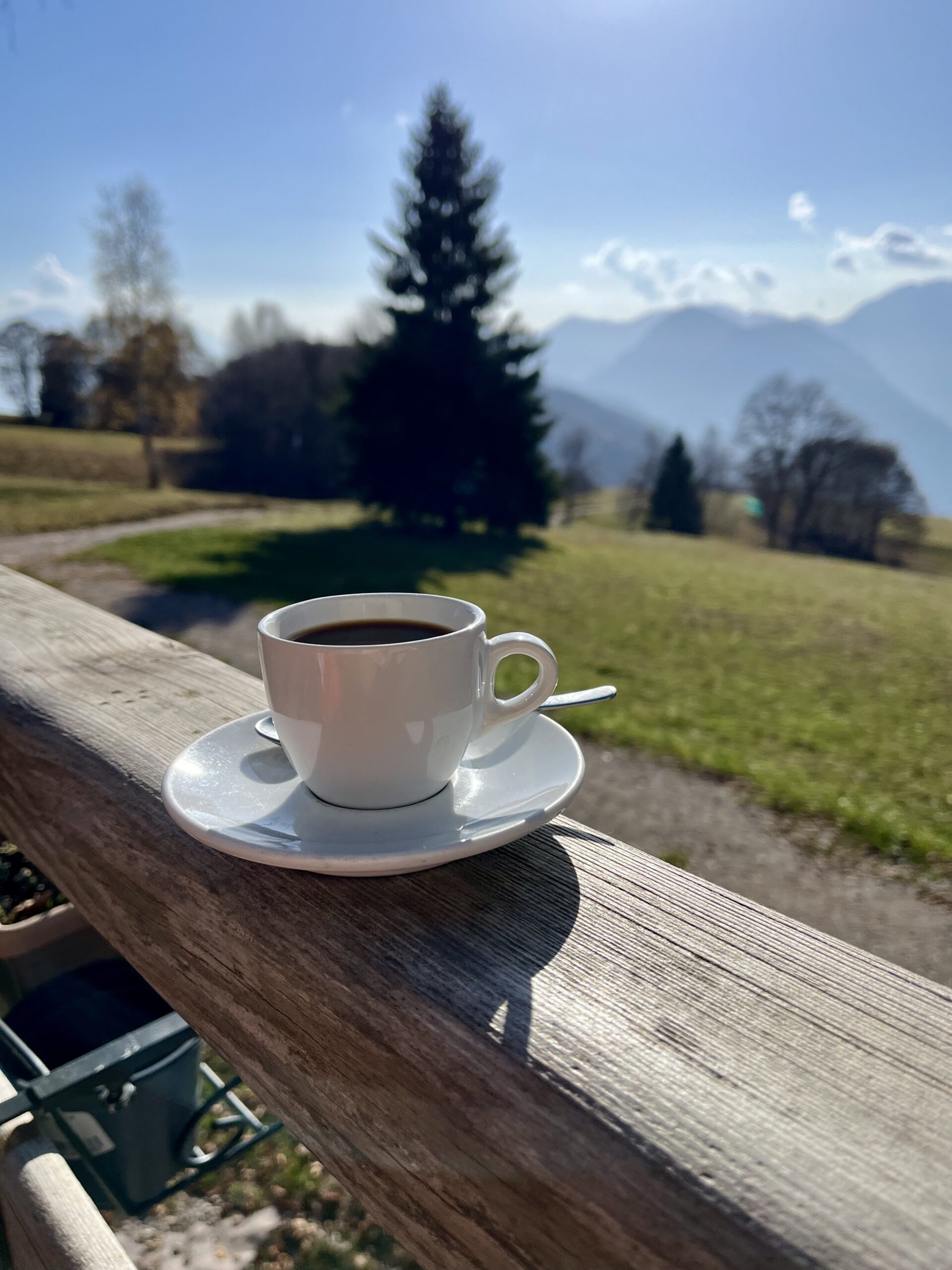 Der Kaffee tut gut nach dem Essen